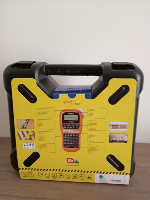 Brother PT-E110VP nou, sigilat, 250 lei – imprimantă etichete industrială, kit complet