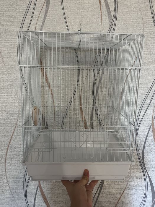 Продам КЛЕТКУ для птицы