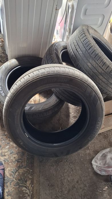 Шины летние 215/60.  17