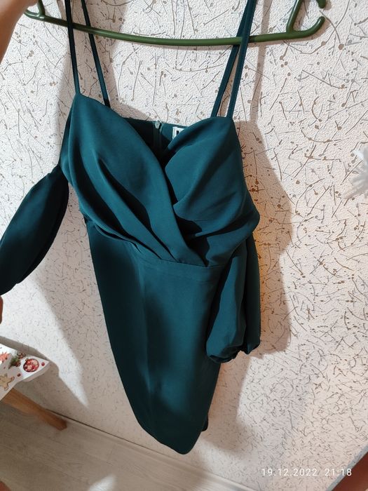 Платье вечернее.