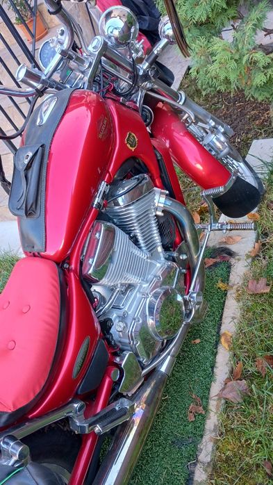 Vând motocicleta Suzuki în stare bună de functionare