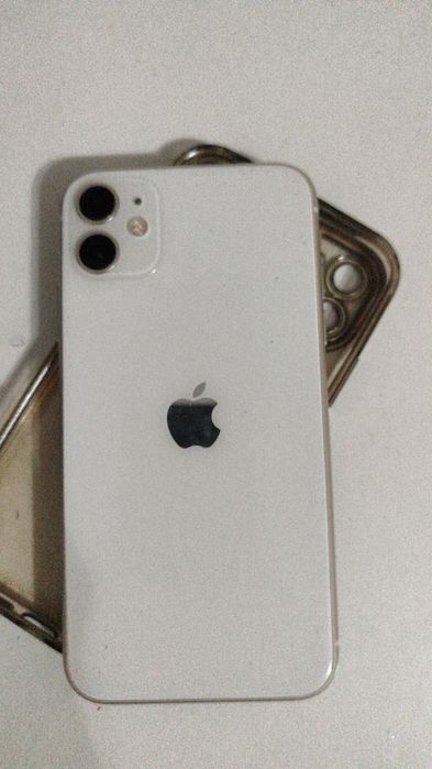 iPhone 11 64гб срочно