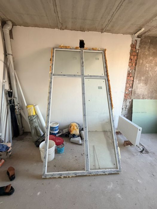 Новое пластиковое окно с дверью 145×300 см