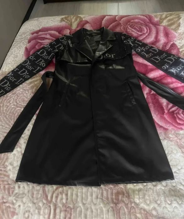 Продаю плащ фирма VEDIKA Dior Турция люкс качества