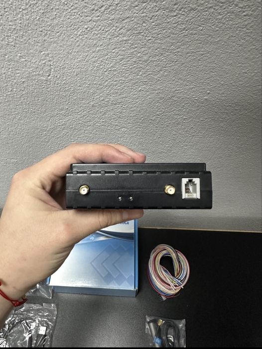 GPS трекер Teltonika FM5300