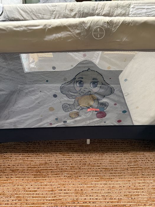 Бебешка кошара със сгъваем матрак