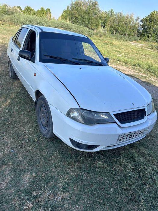 NEXIA 2 1.6 super sotladi