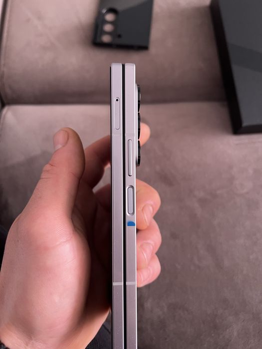 Samsung Zfold6 чисто нов!