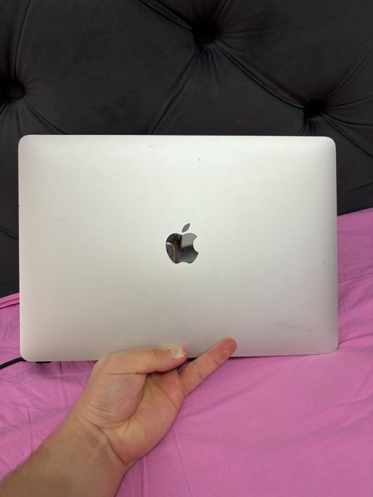 Vand macbook pro 2020 A2289 pentru piese