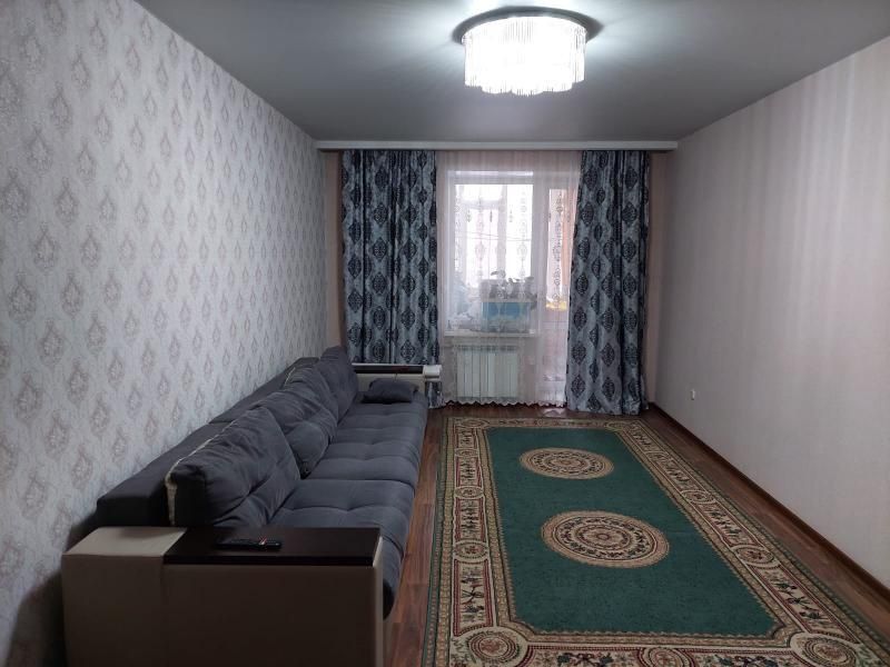 Сдам 2 комнатную  на Жана Кала