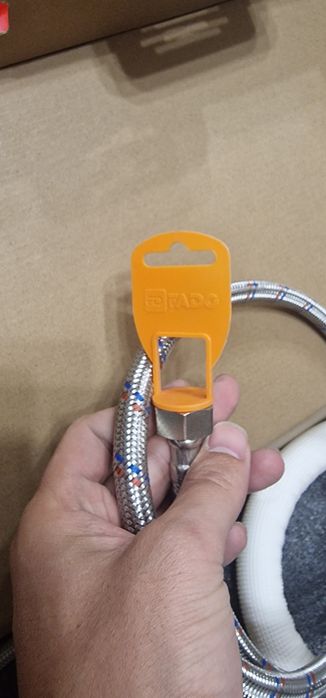 Продам фирменные шланги Grohe и Fado