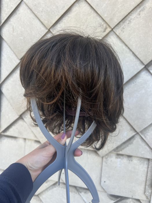 Perucă din par natural