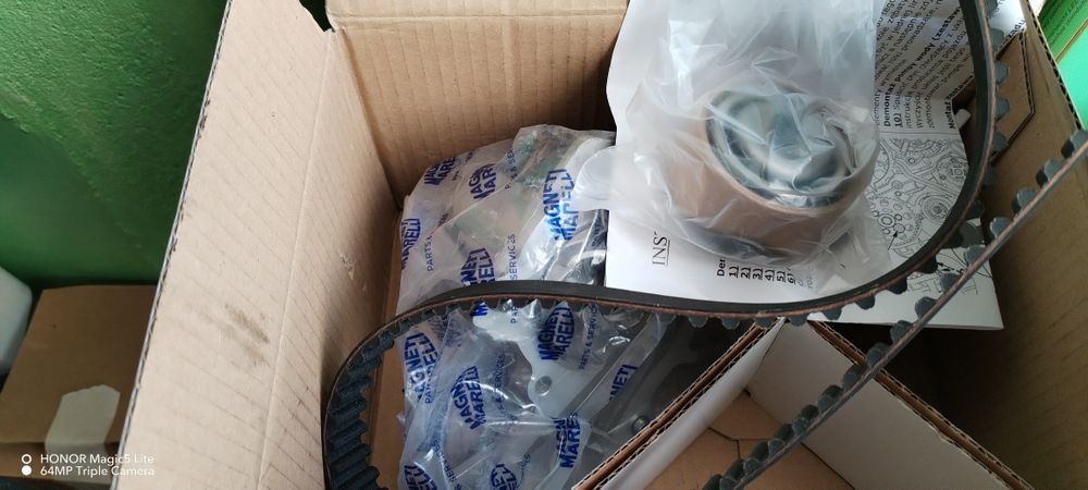 Ангренажен ремък на форд