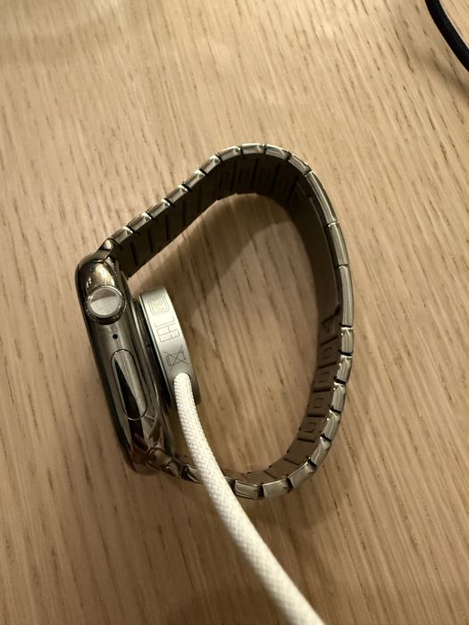 Apple series 10 titanium gps + cellular milanese full box impecabil