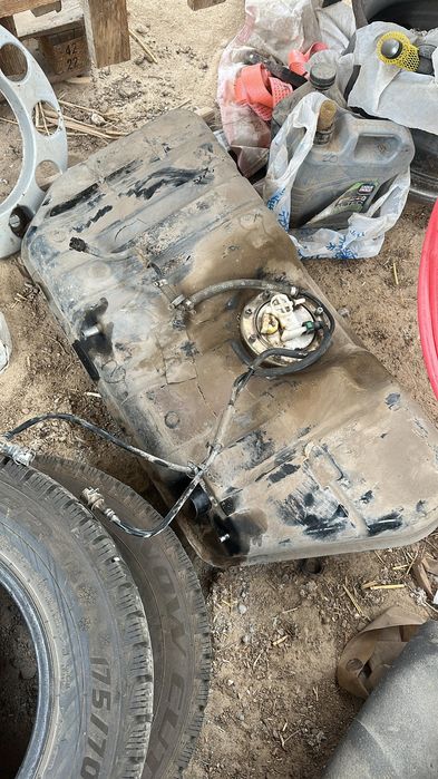 Бензобак с бензонасосом от 14ки