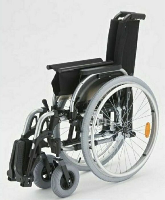 Инвалидная коляска