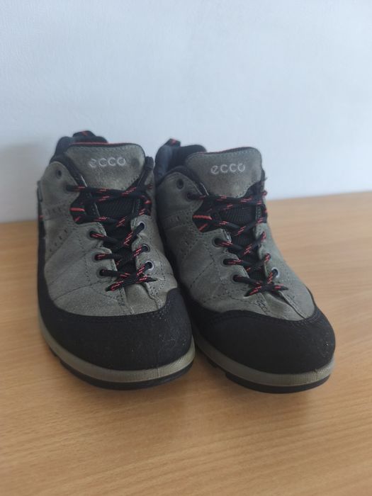 Incaltaminte piele Goretex ECCO 38 (24cm)