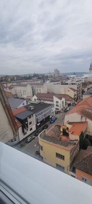 Închiriez apartament