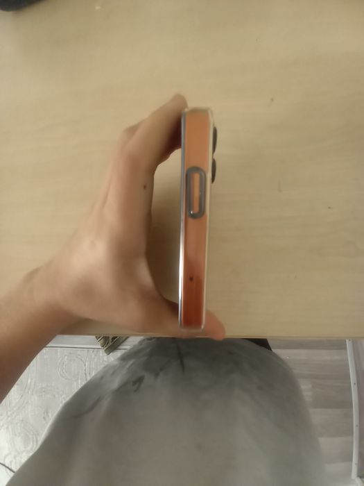 Продам iphone 17 pro max mini 512 gb в идеальном состояний