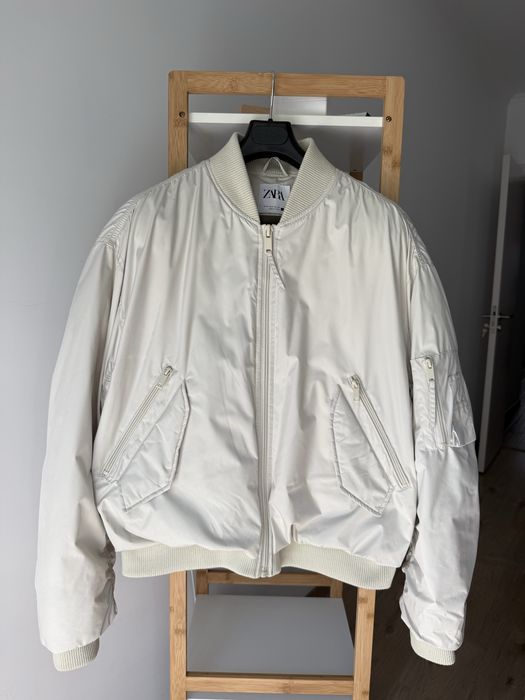 Бомбер Zara oversize
