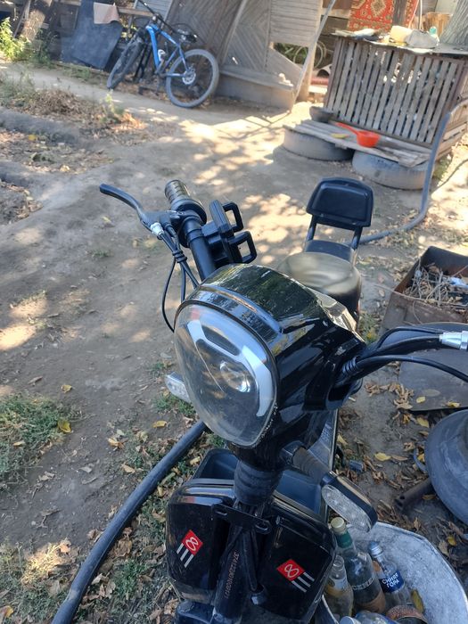 Продам мопед электро