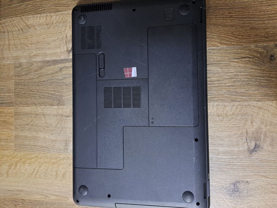 Laptop HP Compaq CQ58 - Funcțional doar la priză