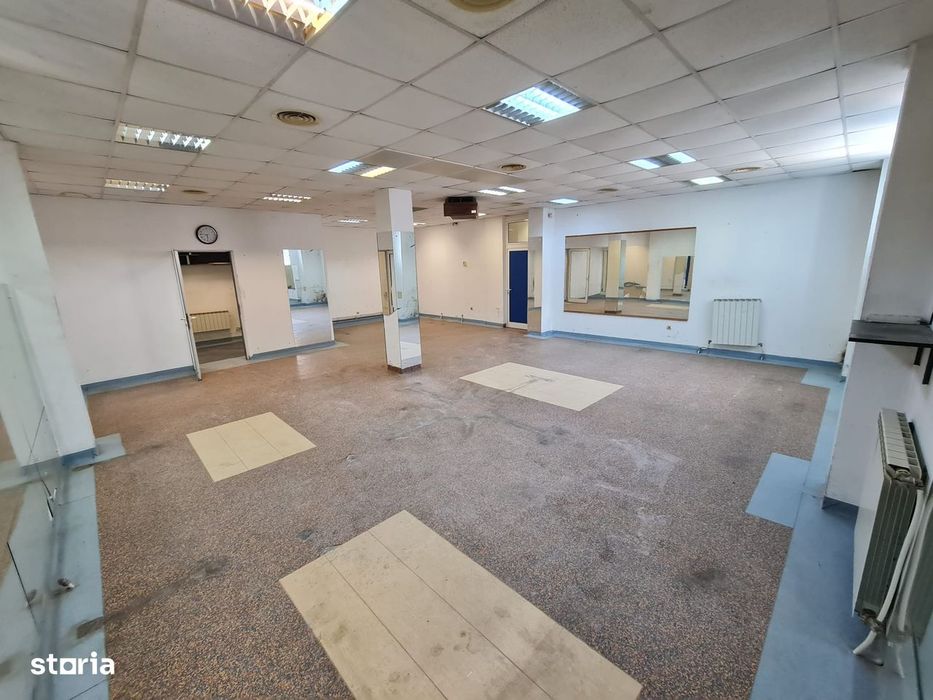 Vand Spatiu Comercial zona Fortuna 2intrari, 377c/245 utili.Comision O