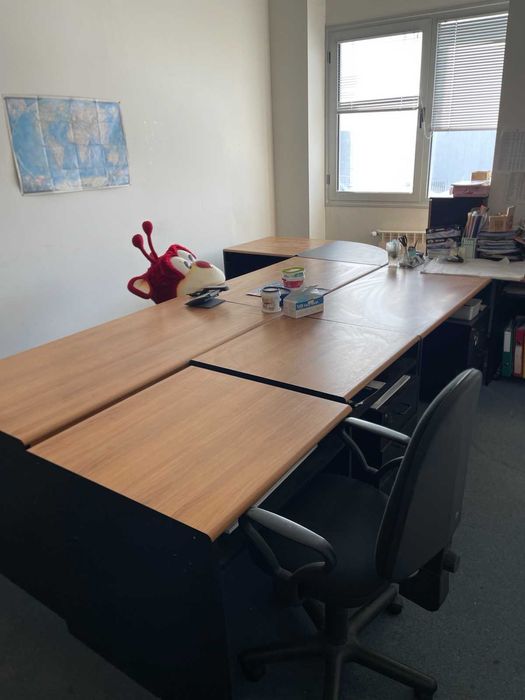 Бюра с различни размери в отлично състояние