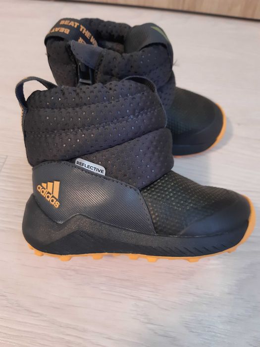 Ghete ADIDAS inblanite copii marimea 21