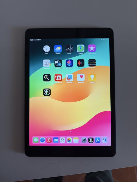 iPad 8 / 32GB / IMPECABIL / Baterie 8h / PREȚ BUN