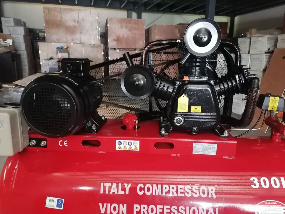 Компресор 300 литра НОВ