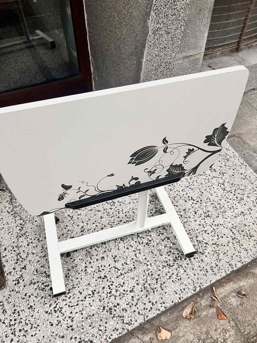 Маса регулируема за лаптоп ученик