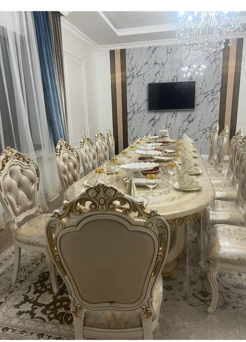 Продается стол и стулья