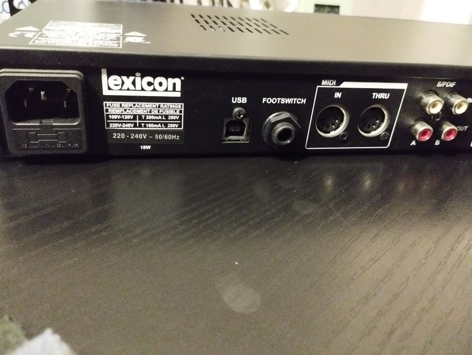 Procesor Efecte Lexicon MX400 – Stare Impecabilă (Ca Nou)