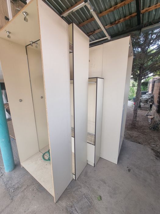 Мебель в магазин