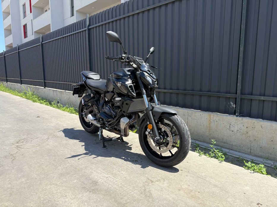 Yamaha MT-07 Black Tech 2023