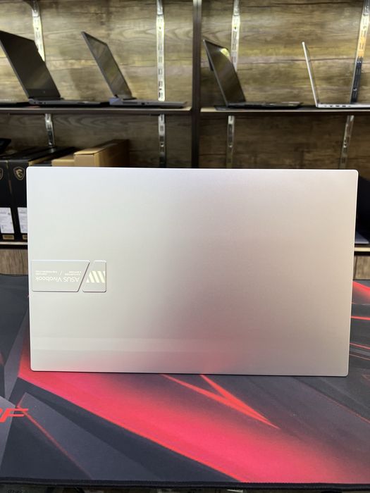 Б/У ASUS VivoBook 15.6 OLED