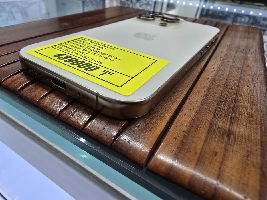 Iphone 16 pro 256gb аккумулятор 96% 282 цикла