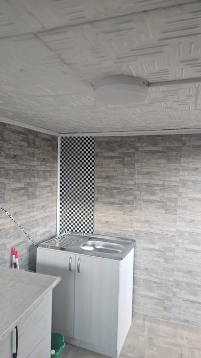 Vand casuta pentru targuri de craciun sau gogosarie