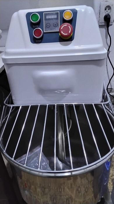 Продаю тестомес!!!