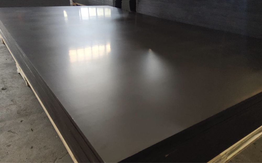 Placaj tego pentru constructii , cofraje tip doka , antiderapant