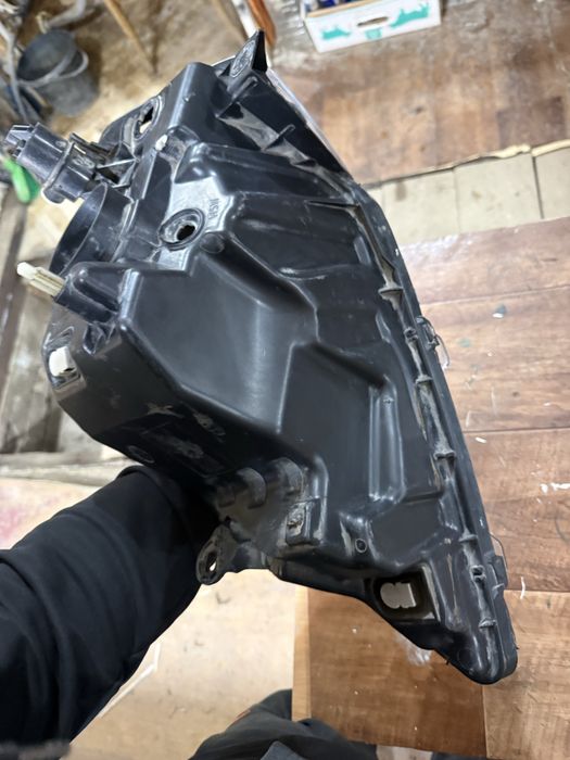 Фара ларгус правая