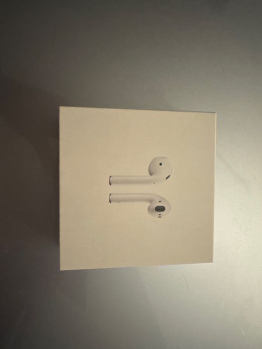 Продам Airpods  2 original