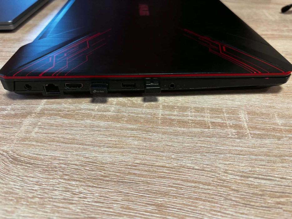 ASUS TUF Gaming FX504GD – i7-8750H / GTX 1050 4GB / 16GB RAM / 1TB