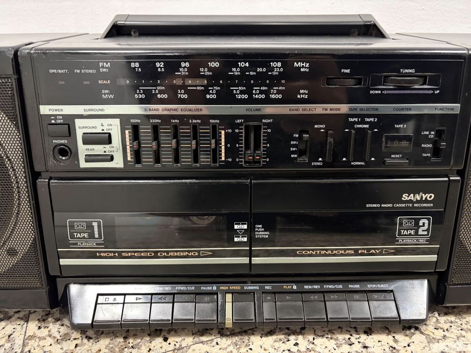 sanyo m803 SR радио касетофон