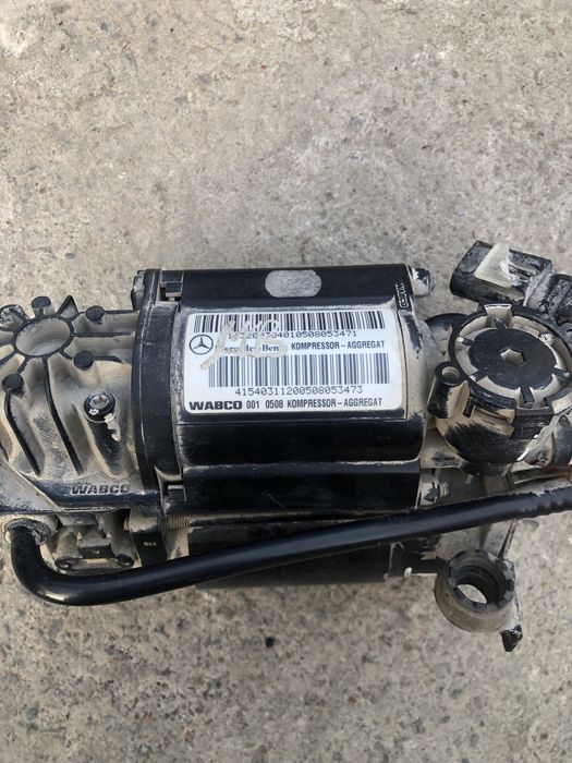 Компрессор пневмы на w 220 мерседес.