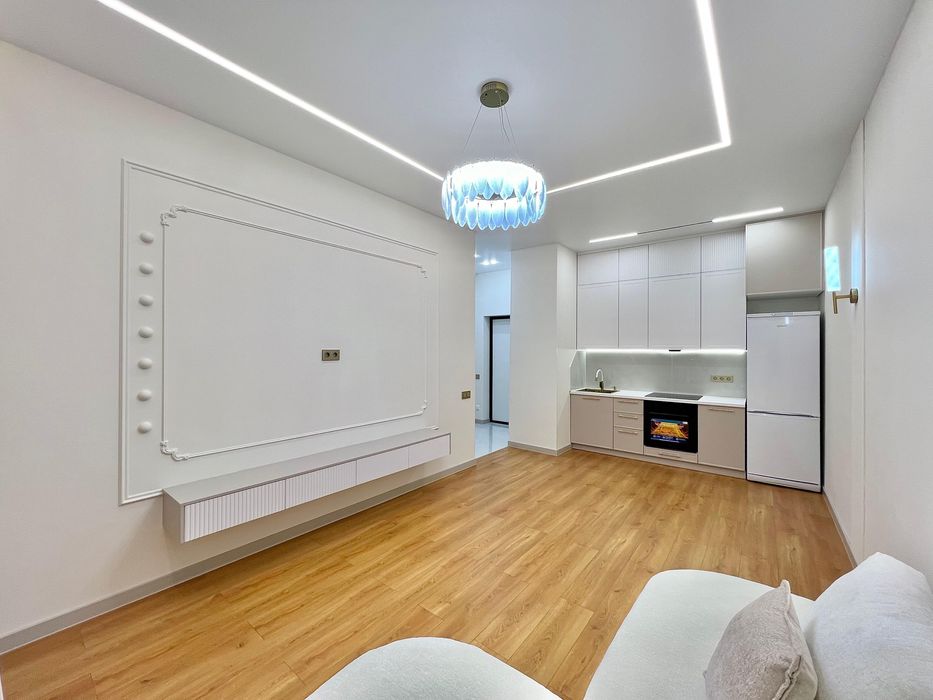 Продам 2х студия . Цена 32млн