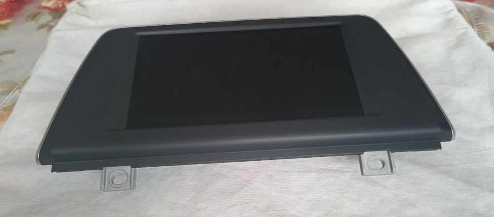 Vînd display  original BMW X1 F48 de 6,5" ,