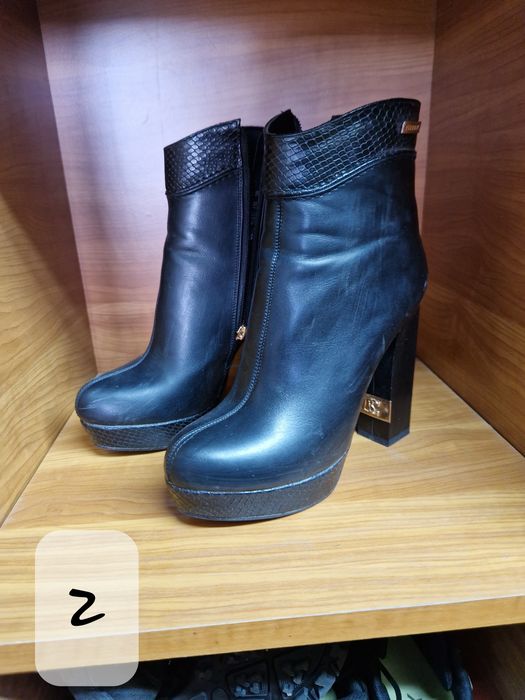 Официални боти на ток