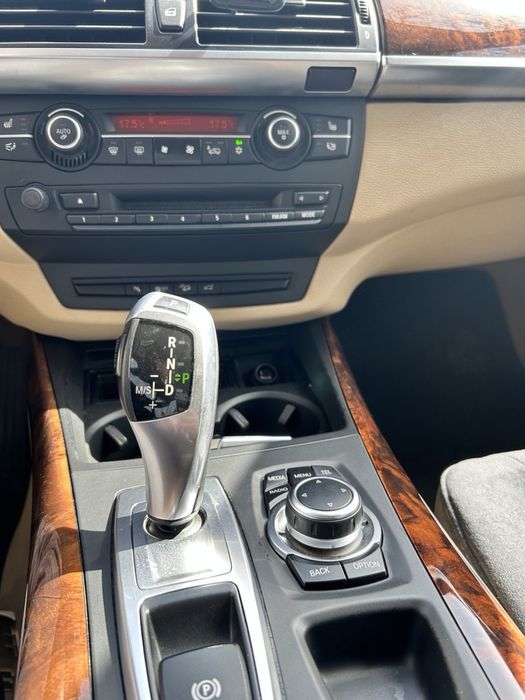 Продам BMW X5 E70 2013